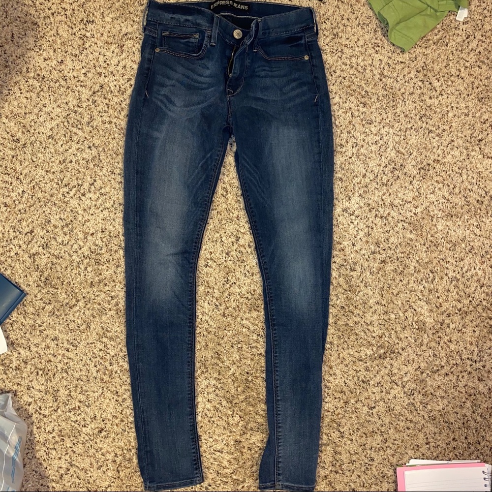 Express Supersoft Legging Mid Rise- Size 6!!